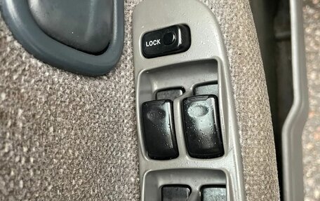 KIA Sportage IV рестайлинг, 2003 год, 299 000 рублей, 12 фотография