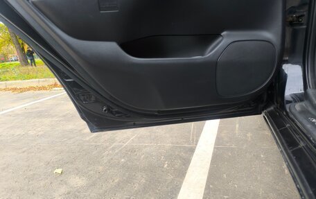 Toyota Avensis III рестайлинг, 2004 год, 950 000 рублей, 9 фотография