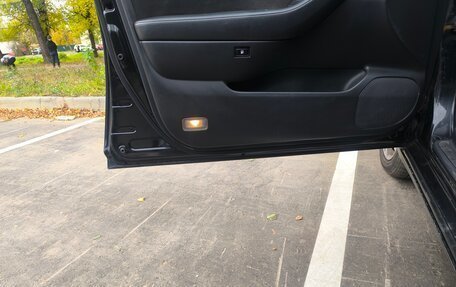 Toyota Avensis III рестайлинг, 2004 год, 950 000 рублей, 8 фотография