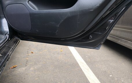 Toyota Avensis III рестайлинг, 2004 год, 950 000 рублей, 11 фотография