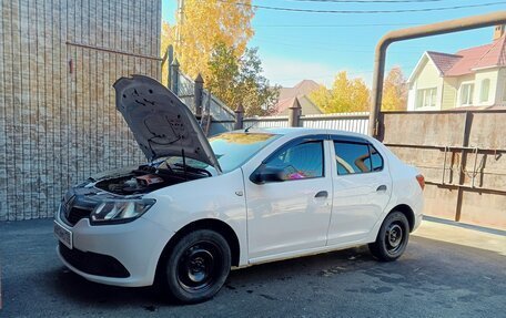Renault Logan II, 2016 год, 460 000 рублей, 3 фотография