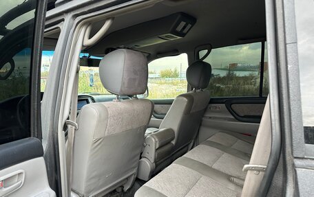 Toyota Land Cruiser 100 рестайлинг 2, 2006 год, 3 500 000 рублей, 9 фотография