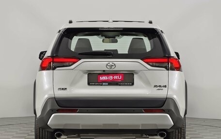 Toyota RAV4, 2025 год, 4 990 000 рублей, 6 фотография