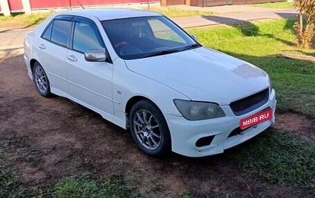 Toyota Altezza, 1999 год, 380 000 рублей, 1 фотография