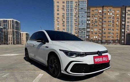 Volkswagen Golf VIII, 2022 год, 1 900 000 рублей, 4 фотография