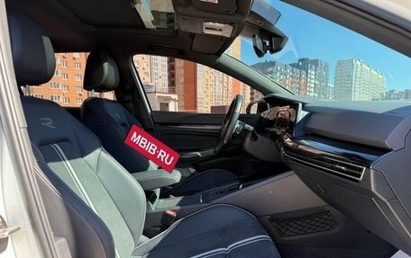 Volkswagen Golf VIII, 2022 год, 1 900 000 рублей, 10 фотография