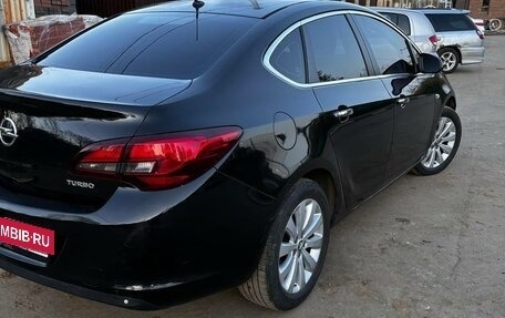 Opel Astra J, 2012 год, 750 000 рублей, 2 фотография
