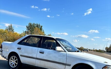 Toyota Corona VIII (T170), 1991 год, 257 000 рублей, 2 фотография
