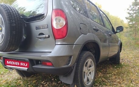 Chevrolet Niva I рестайлинг, 2017 год, 750 000 рублей, 6 фотография