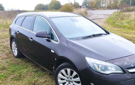 Opel Astra J, 2013 год, 600 000 рублей, 5 фотография