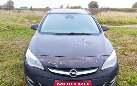 Opel Astra J, 2013 год, 600 000 рублей, 6 фотография