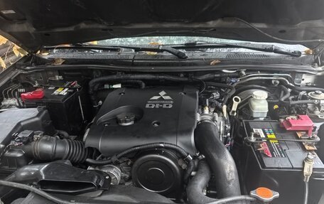 Mitsubishi Pajero Sport II рестайлинг, 2013 год, 2 100 000 рублей, 10 фотография