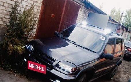 Chevrolet Niva I рестайлинг, 2004 год, 300 000 рублей, 2 фотография