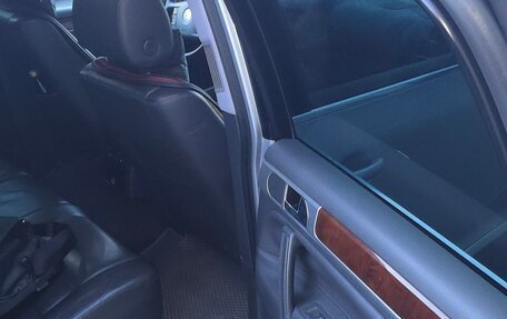 Volkswagen Touareg III, 2007 год, 1 390 000 рублей, 16 фотография