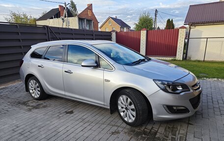 Opel Astra J, 2013 год, 1 050 000 рублей, 7 фотография