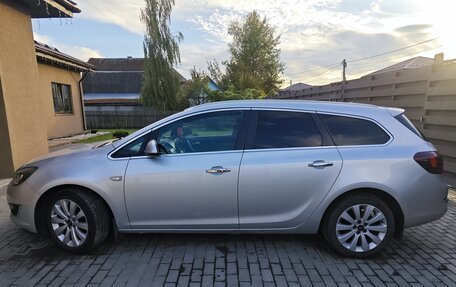 Opel Astra J, 2013 год, 1 050 000 рублей, 11 фотография