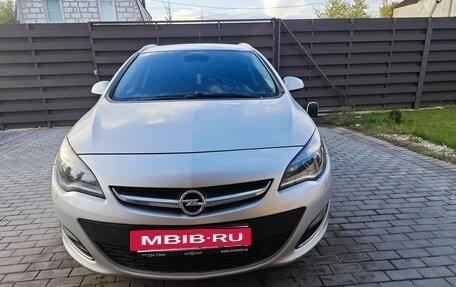 Opel Astra J, 2013 год, 1 050 000 рублей, 9 фотография