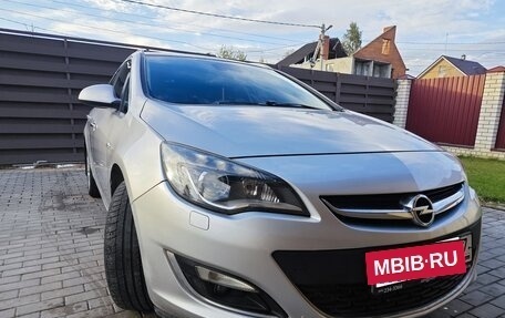 Opel Astra J, 2013 год, 1 050 000 рублей, 12 фотография