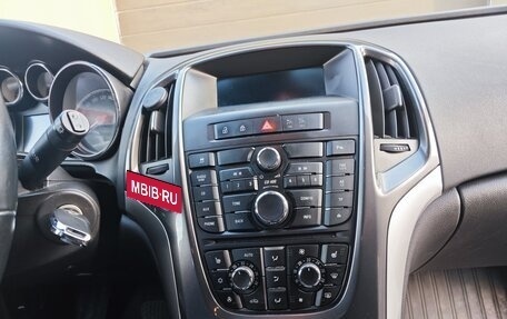 Opel Astra J, 2013 год, 1 050 000 рублей, 15 фотография