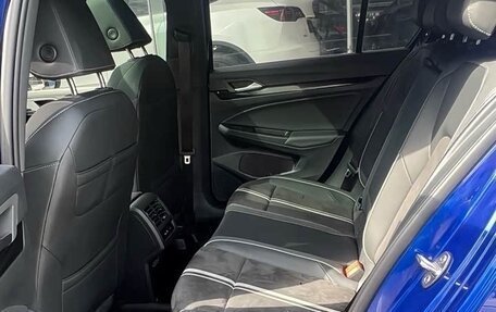 Volkswagen Golf VIII, 2021 год, 1 710 000 рублей, 13 фотография
