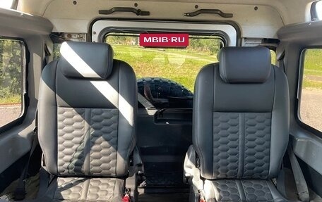 Land Rover Defender I, 2008 год, 2 600 000 рублей, 20 фотография