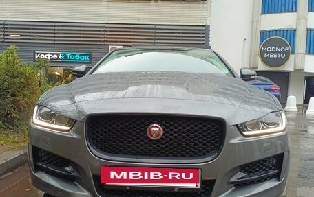 Jaguar XE I рестайлинг, 2018 год, 3 100 000 рублей, 2 фотография