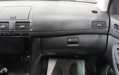 Toyota Avensis III рестайлинг, 2008 год, 919 000 рублей, 19 фотография