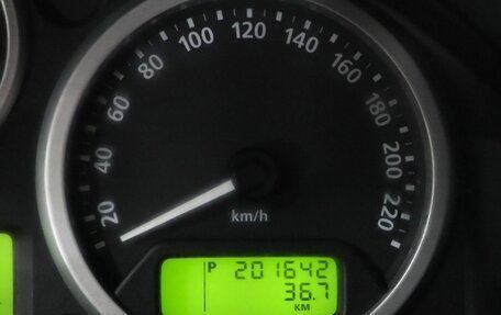 Land Rover Discovery III, 2008 год, 999 000 рублей, 16 фотография