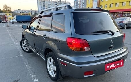 Mitsubishi Outlander III рестайлинг 3, 2003 год, 660 000 рублей, 8 фотография