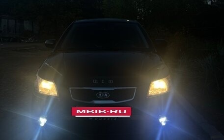 KIA Rio II, 2010 год, 650 000 рублей, 13 фотография