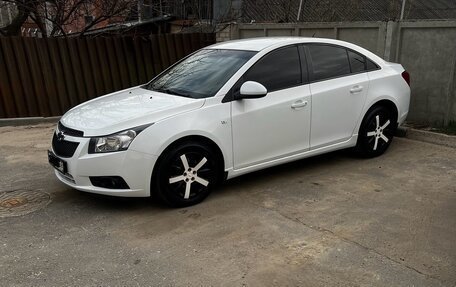 Chevrolet Cruze II, 2011 год, 625 000 рублей, 3 фотография