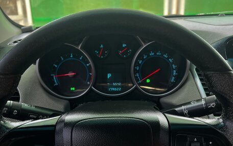 Chevrolet Cruze II, 2011 год, 625 000 рублей, 8 фотография