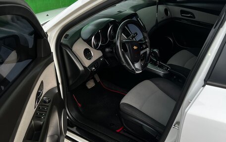 Chevrolet Cruze II, 2011 год, 625 000 рублей, 10 фотография