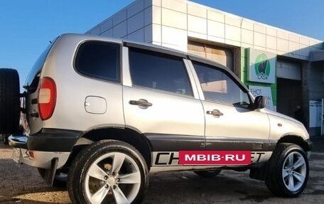 Chevrolet Niva I рестайлинг, 2004 год, 360 000 рублей, 3 фотография