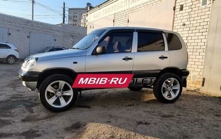 Chevrolet Niva I рестайлинг, 2004 год, 360 000 рублей, 2 фотография