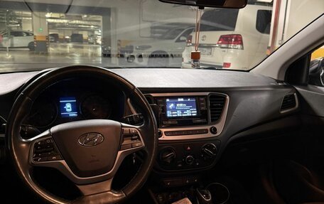 Hyundai Solaris II рестайлинг, 2018 год, 1 270 000 рублей, 9 фотография