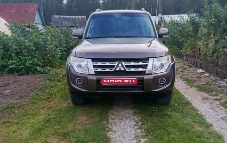 Mitsubishi Pajero IV, 2013 год, 2 500 000 рублей, 1 фотография