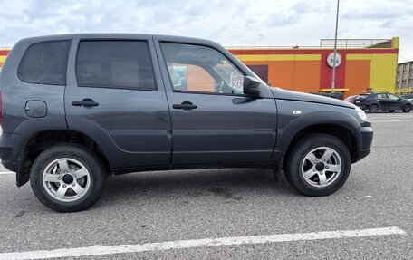 Chevrolet Niva I рестайлинг, 2020 год, 950 000 рублей, 7 фотография