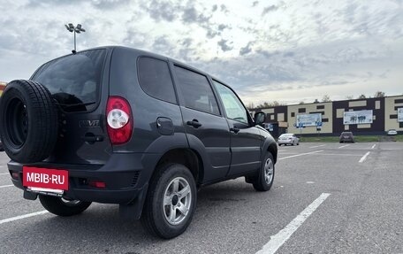 Chevrolet Niva I рестайлинг, 2020 год, 950 000 рублей, 6 фотография