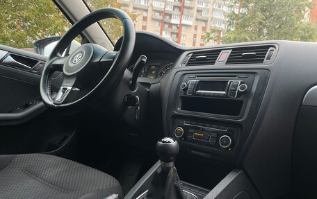 Volkswagen Jetta VI, 2011 год, 839 000 рублей, 10 фотография