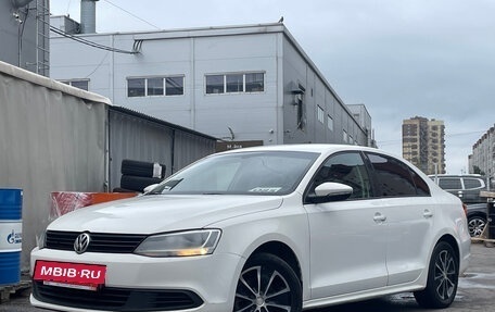 Volkswagen Jetta VI, 2011 год, 839 000 рублей, 2 фотография