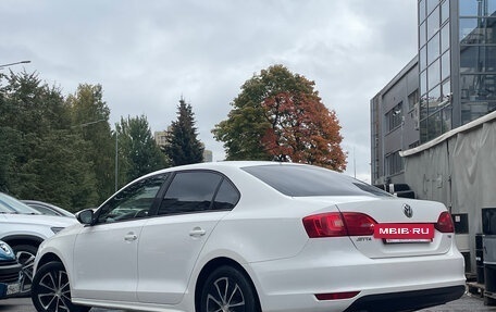 Volkswagen Jetta VI, 2011 год, 839 000 рублей, 3 фотография