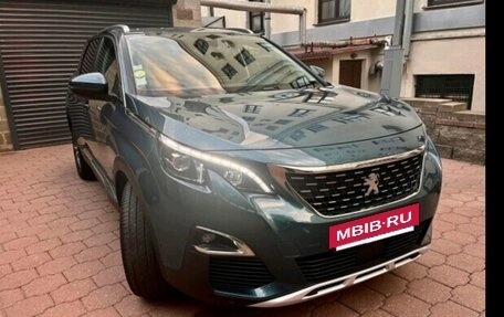 Peugeot 5008 II, 2019 год, 1 725 000 рублей, 2 фотография