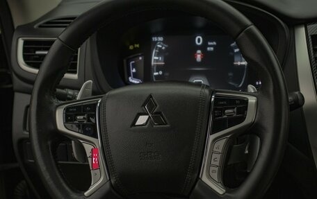 Mitsubishi Pajero Sport III рестайлинг, 2022 год, 3 795 000 рублей, 19 фотография