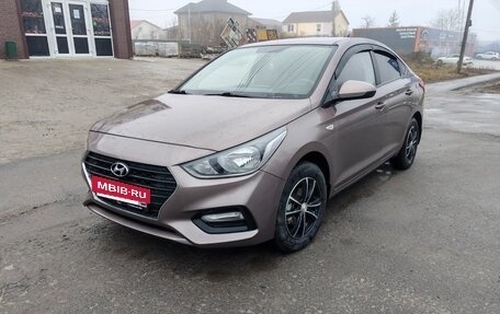 Hyundai Solaris II рестайлинг, 2018 год, 1 300 000 рублей, 2 фотография