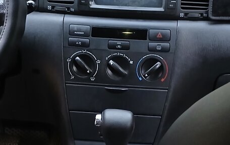 Toyota Corolla, 2005 год, 700 000 рублей, 7 фотография