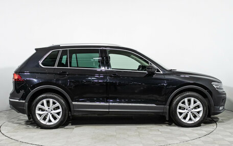 Volkswagen Tiguan II, 2018 год, 2 499 900 рублей, 4 фотография