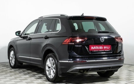 Volkswagen Tiguan II, 2018 год, 2 499 900 рублей, 7 фотография