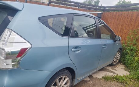 Toyota Prius v (+) I (ZVW40/41) рестайлинг, 2014 год, 1 355 000 рублей, 1 фотография