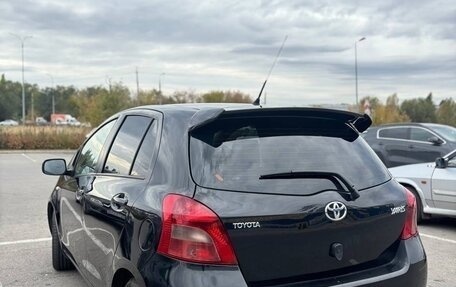 Toyota Yaris III рестайлинг, 2008 год, 530 000 рублей, 3 фотография